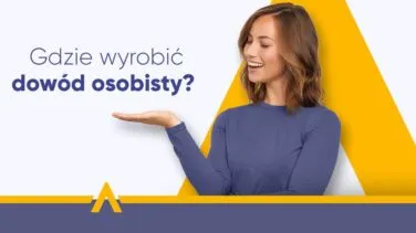 młoda kobieta w niebieskiej koszuli, która wskazuje dłonią na pytanie: „Gdzie wyrobić dowód osobisty?”